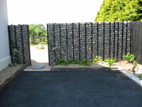 Pebble dividing wall
